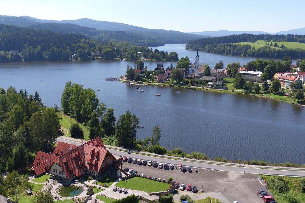 Hotel Leyla Frymburk Exterior foto